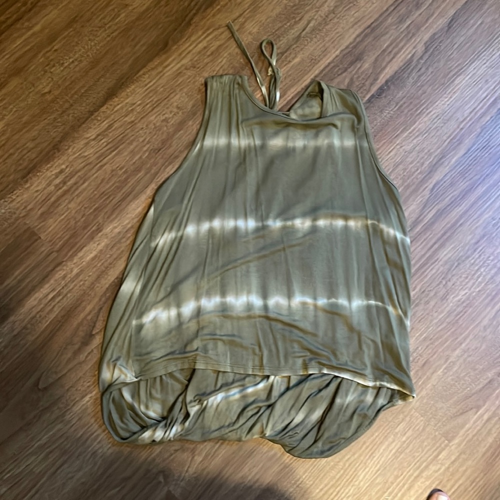 Lizard thicket tank top